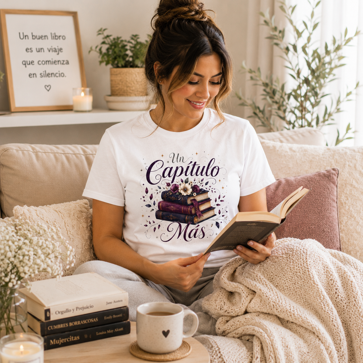 Un Capítulo Más Shirt, Spanish Book Lover Tee